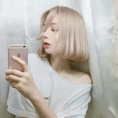 黄蜂女